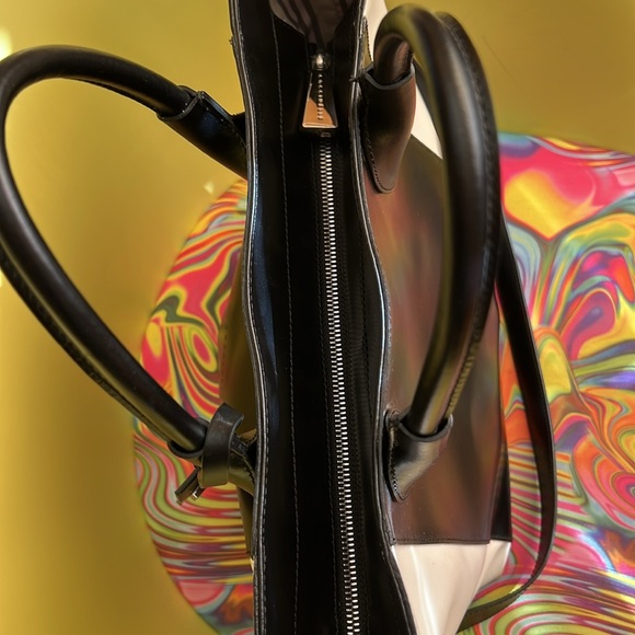 COCCINELLE Top Handle Italian Design Leather 2 Tone Hand Bag/Shoulder/Crossbody - Picture 6 of 12